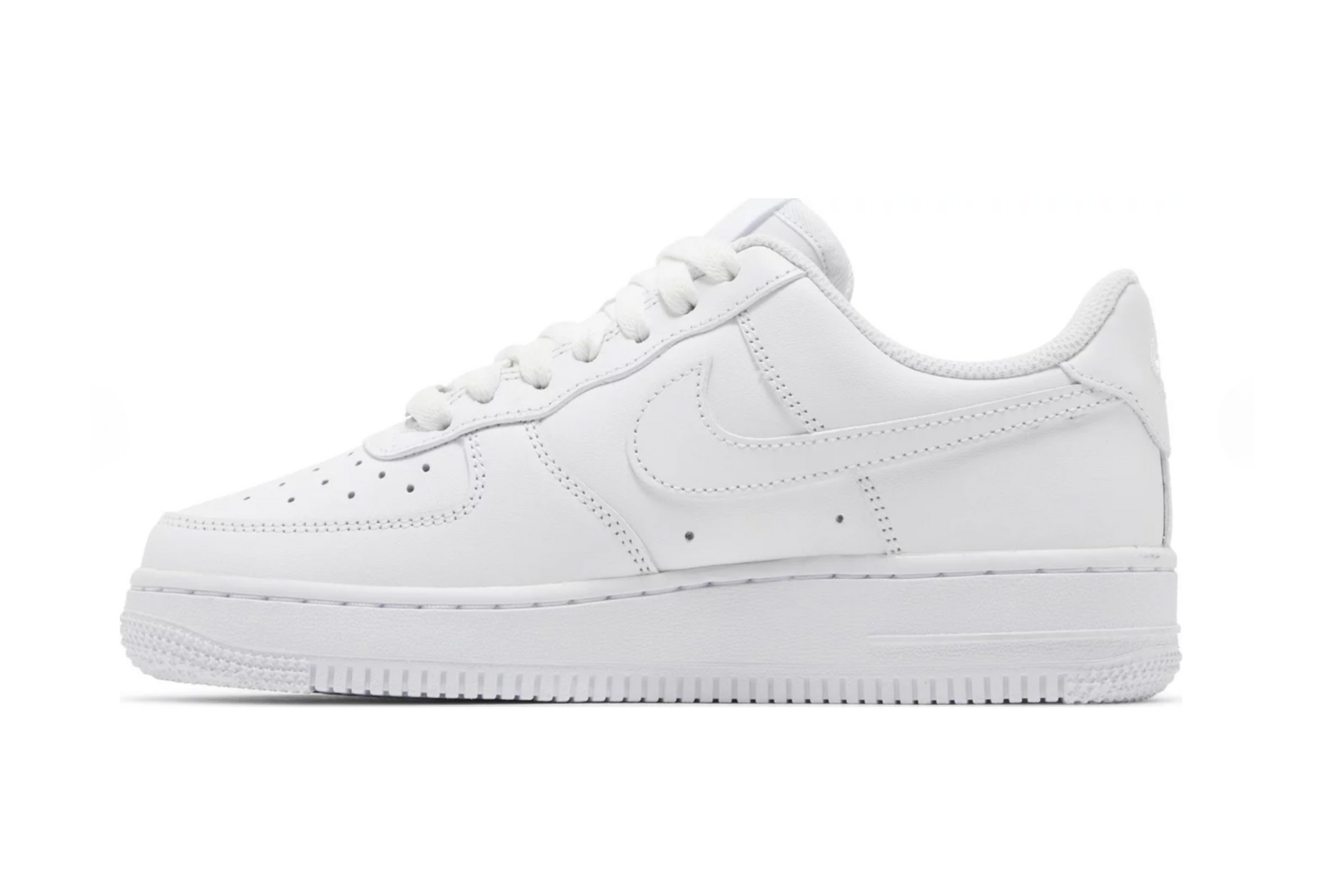 NIKE AIR FORCE 1 LOW &