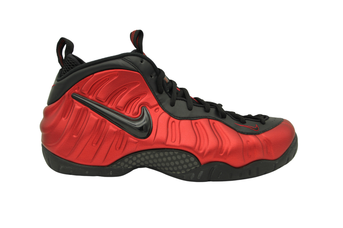 NIKE AIR FOAMPOSITE PRO UNIVERSITY RED (LIKE NEW)