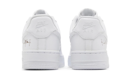 NIKE AIR FORCE 1 LOW &